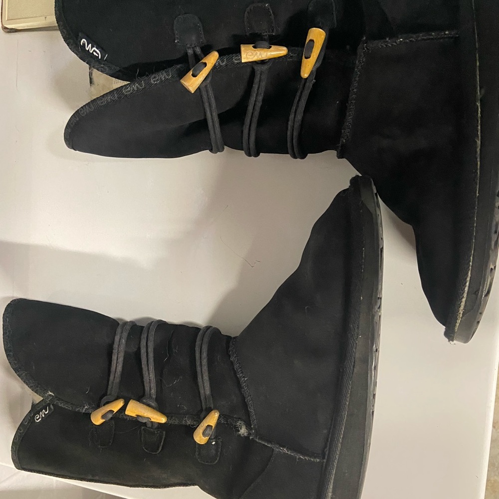 Emu Boots